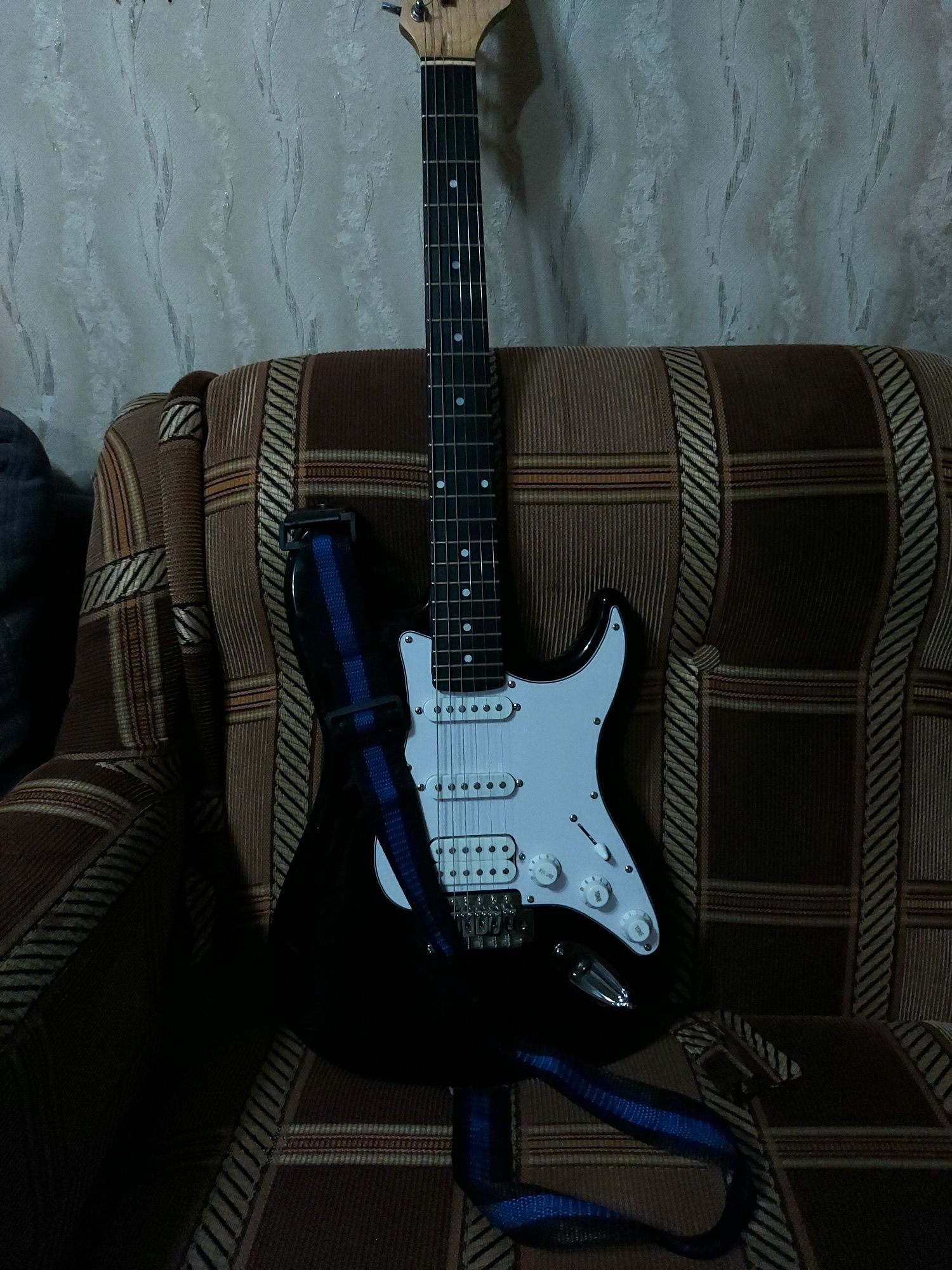 Электрогитара Stratocaster Rockdale