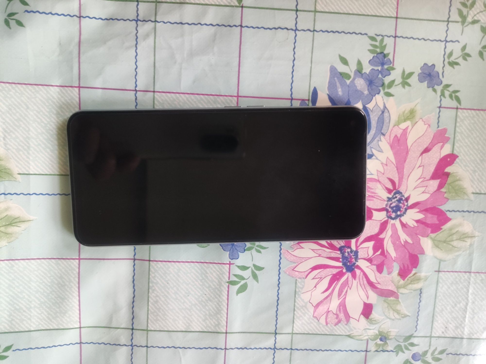 Телефон Realme 7 5G