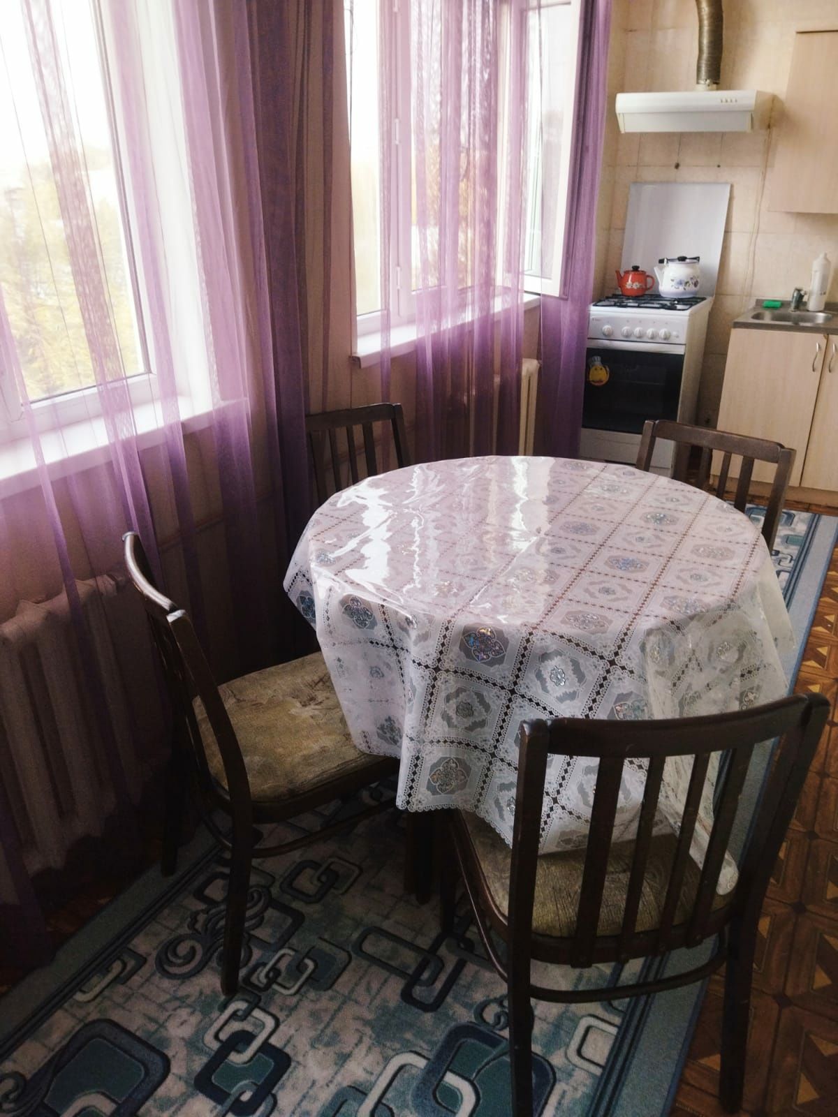 Посуточно квартира 3 ком Центр, Каспий ред