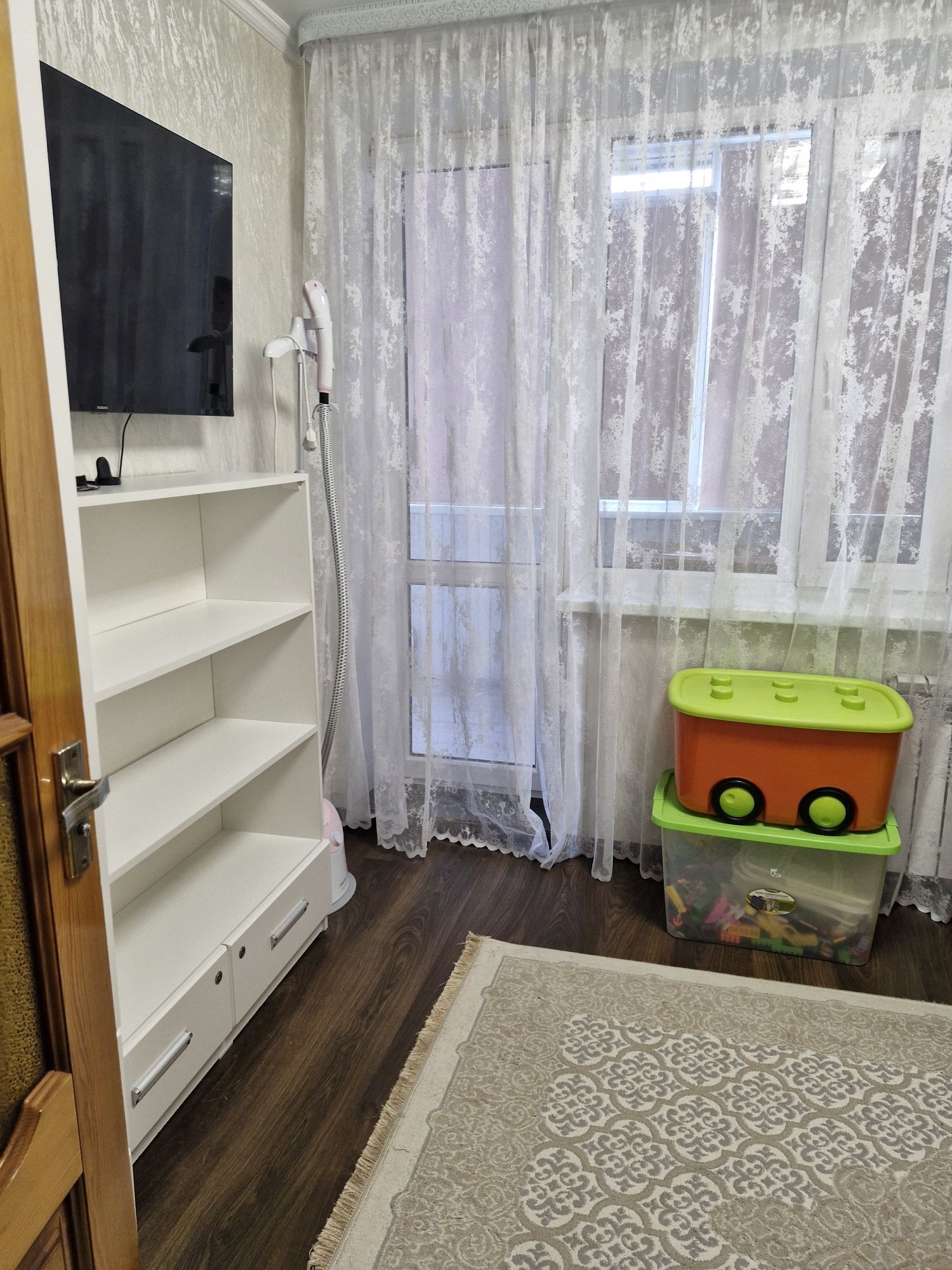 Продам четырёх комнатную квартиру