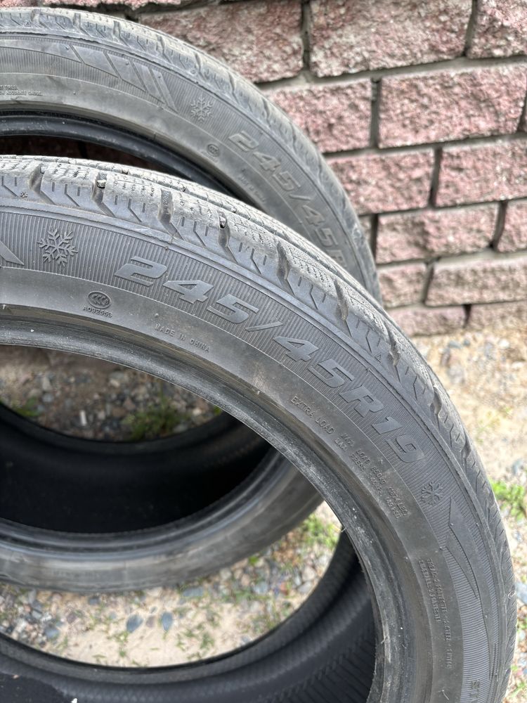 Зимние шины 245/45/19