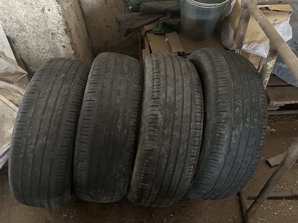 Продам резину 235/65/18