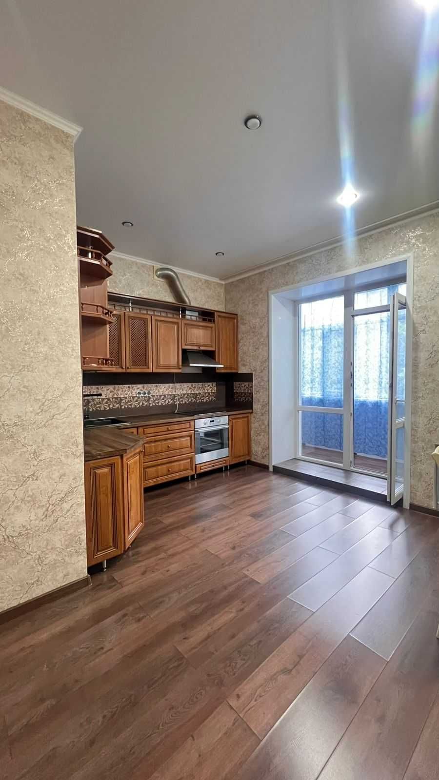 Продам 3 комнатную квартиру Большая кухня 2005 г. ЦЕНТР