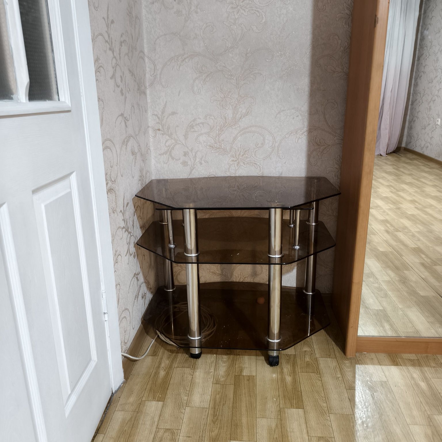 Подставка для телевизора