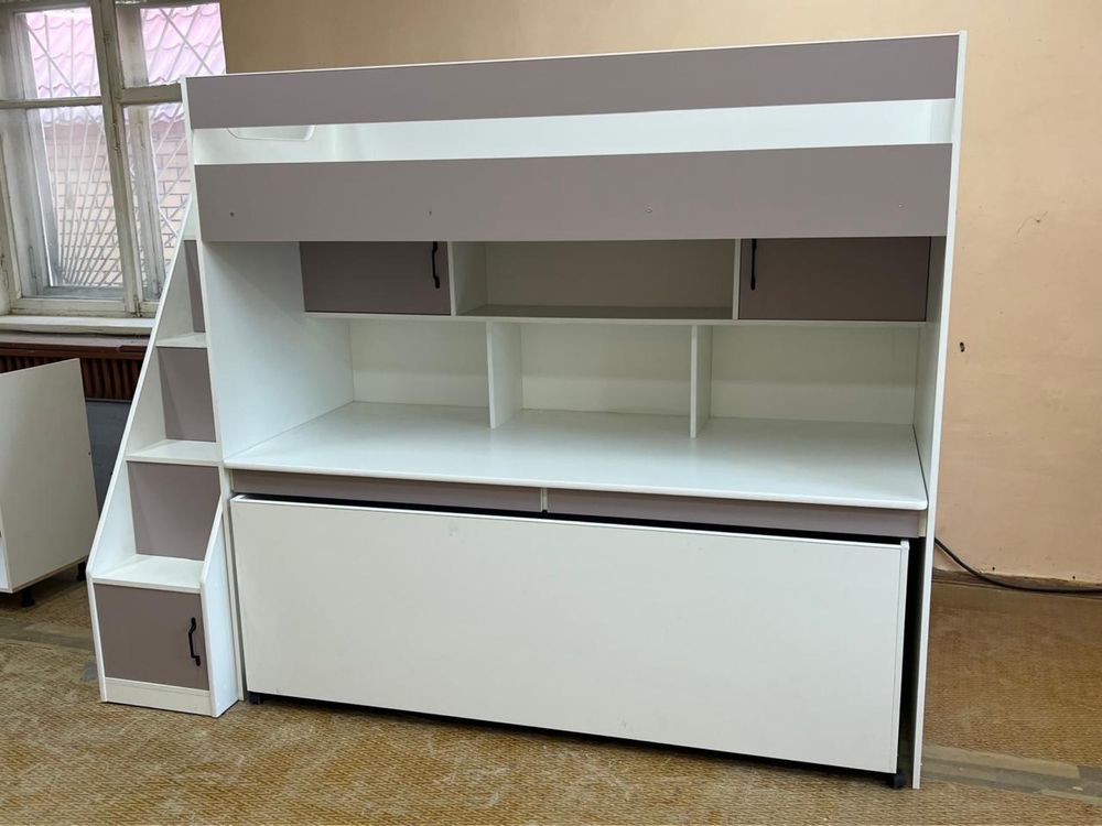 Продам двухъярусную кровать