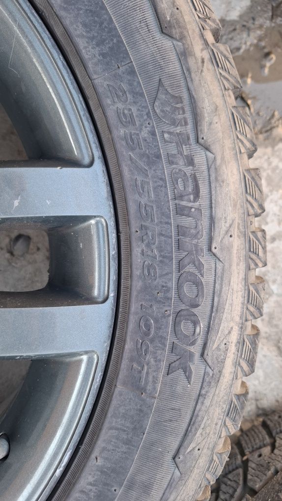 Продаю резину с дисками для TOUAREG