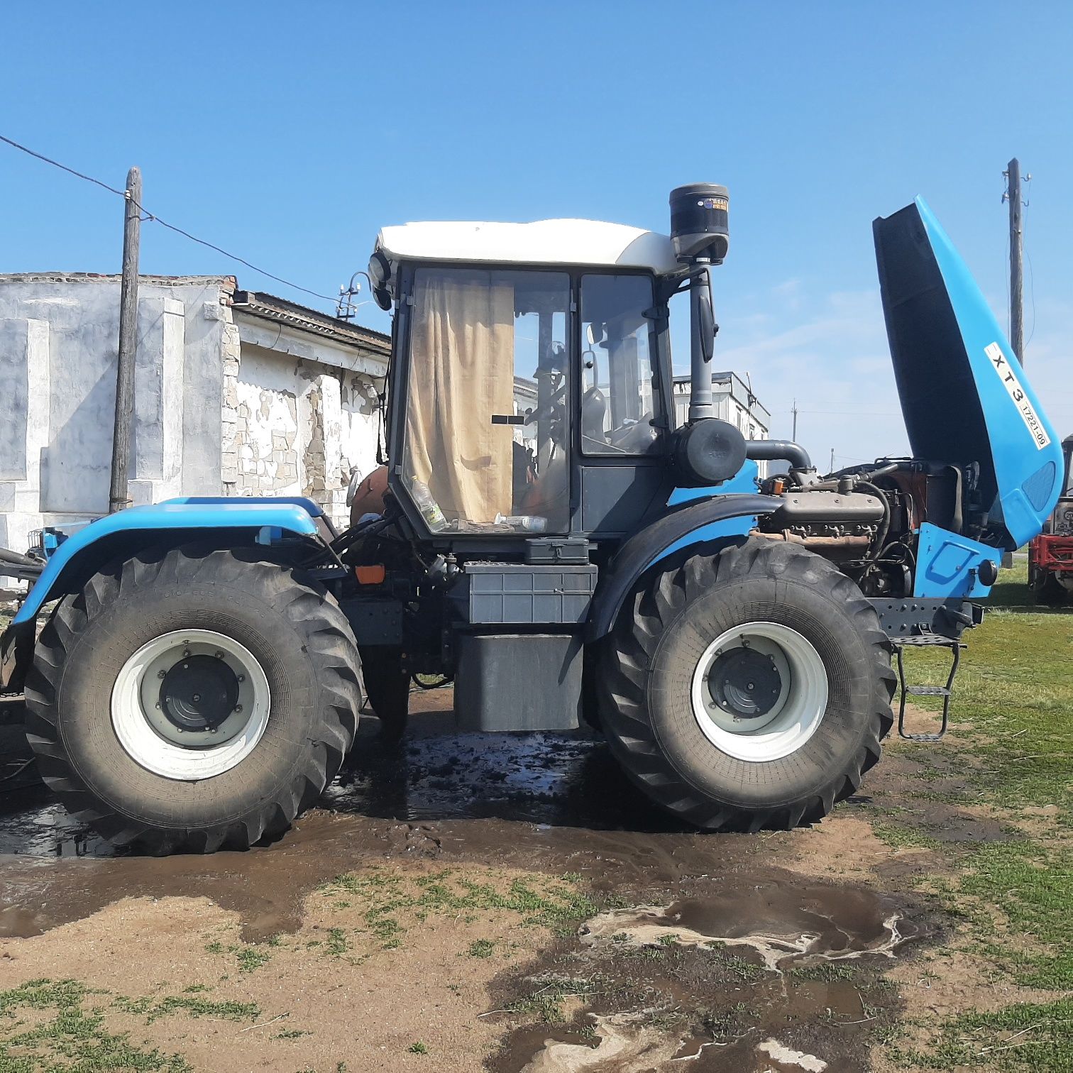 Продам трактор хтз -17221. В отличном. Т-150, рабочем состоянии.  2008