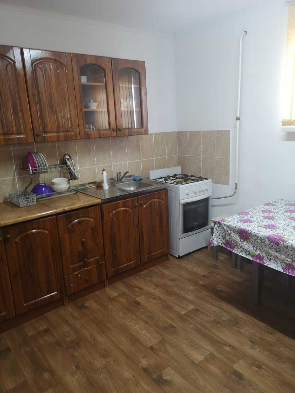 Продам 3 дома в одном дворе или обменяю на благоуст. квартиру. Бизнес.