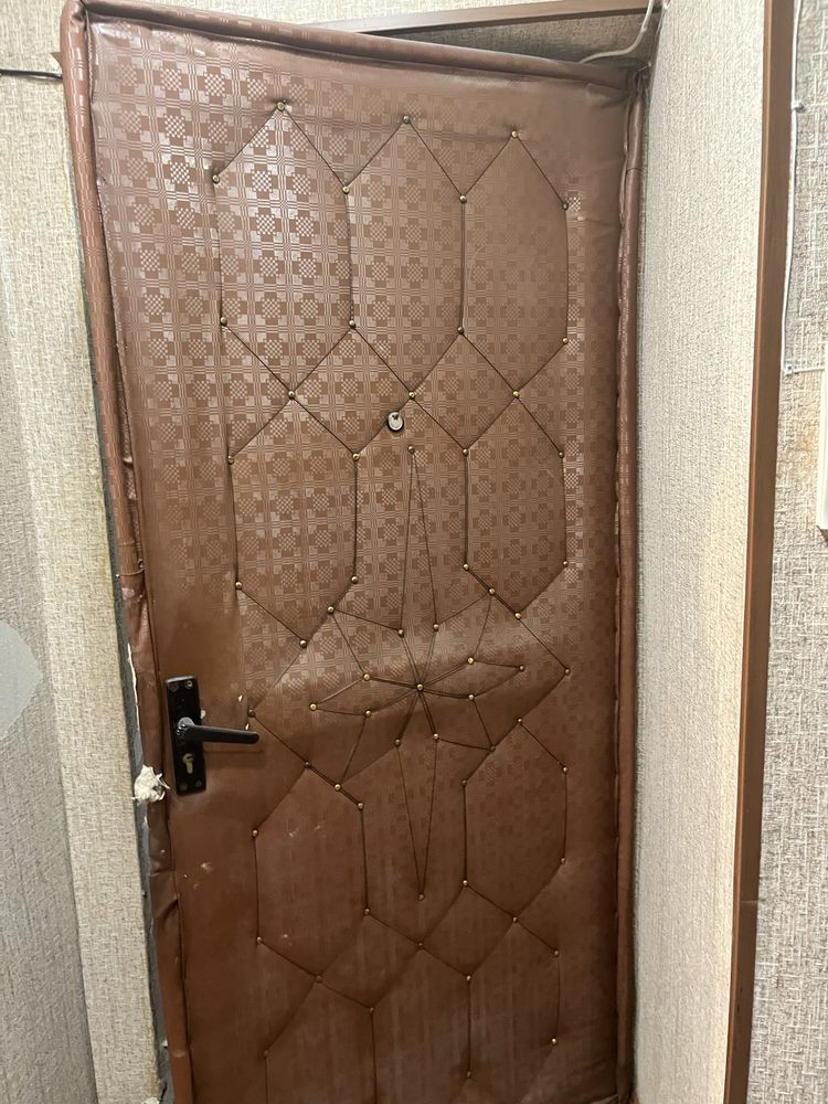 Дверь в хорошем состояние