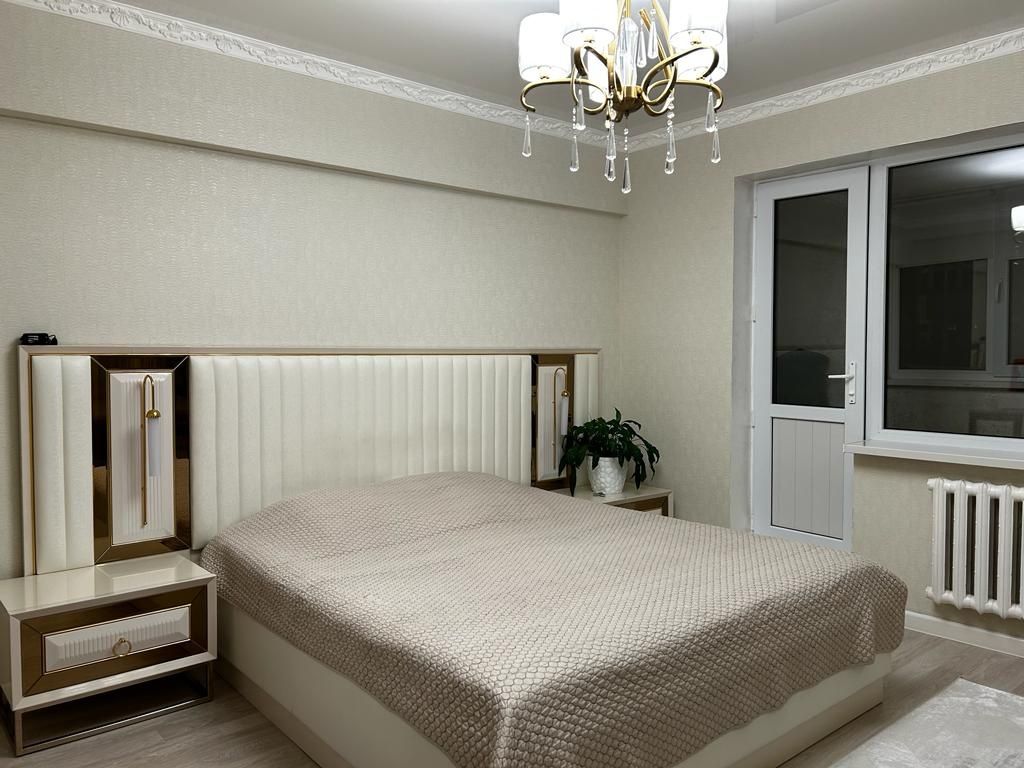 Продаётся спальный гарнитур.