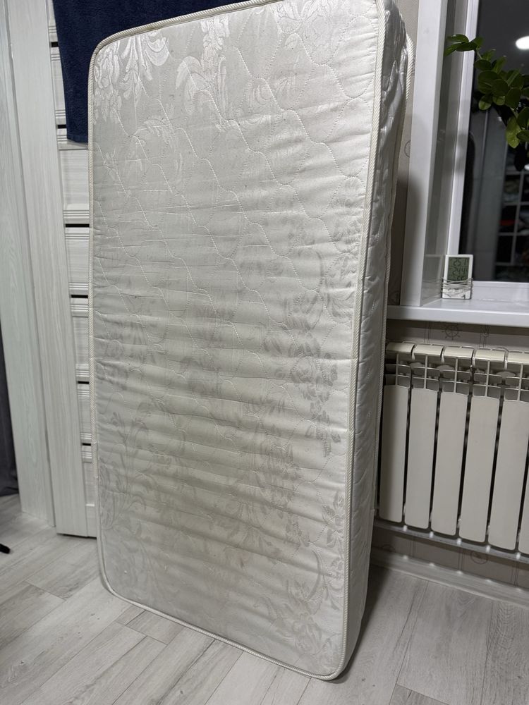 Продам детскую кровать