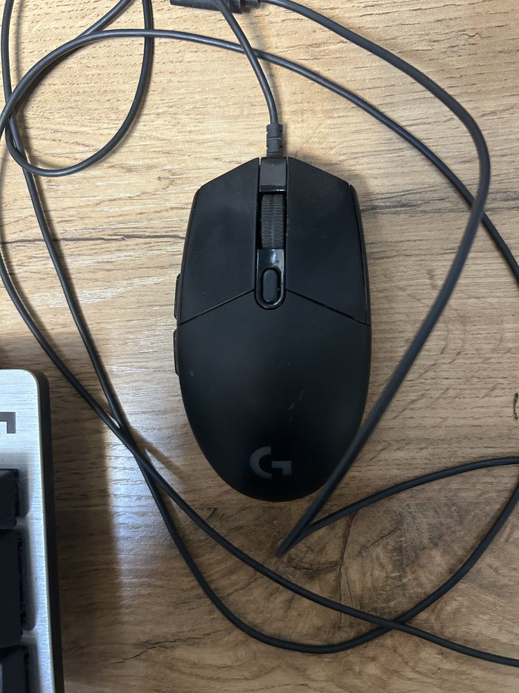 Клавиатура и мышка от Logitech (клав:g413, мышка:g102)