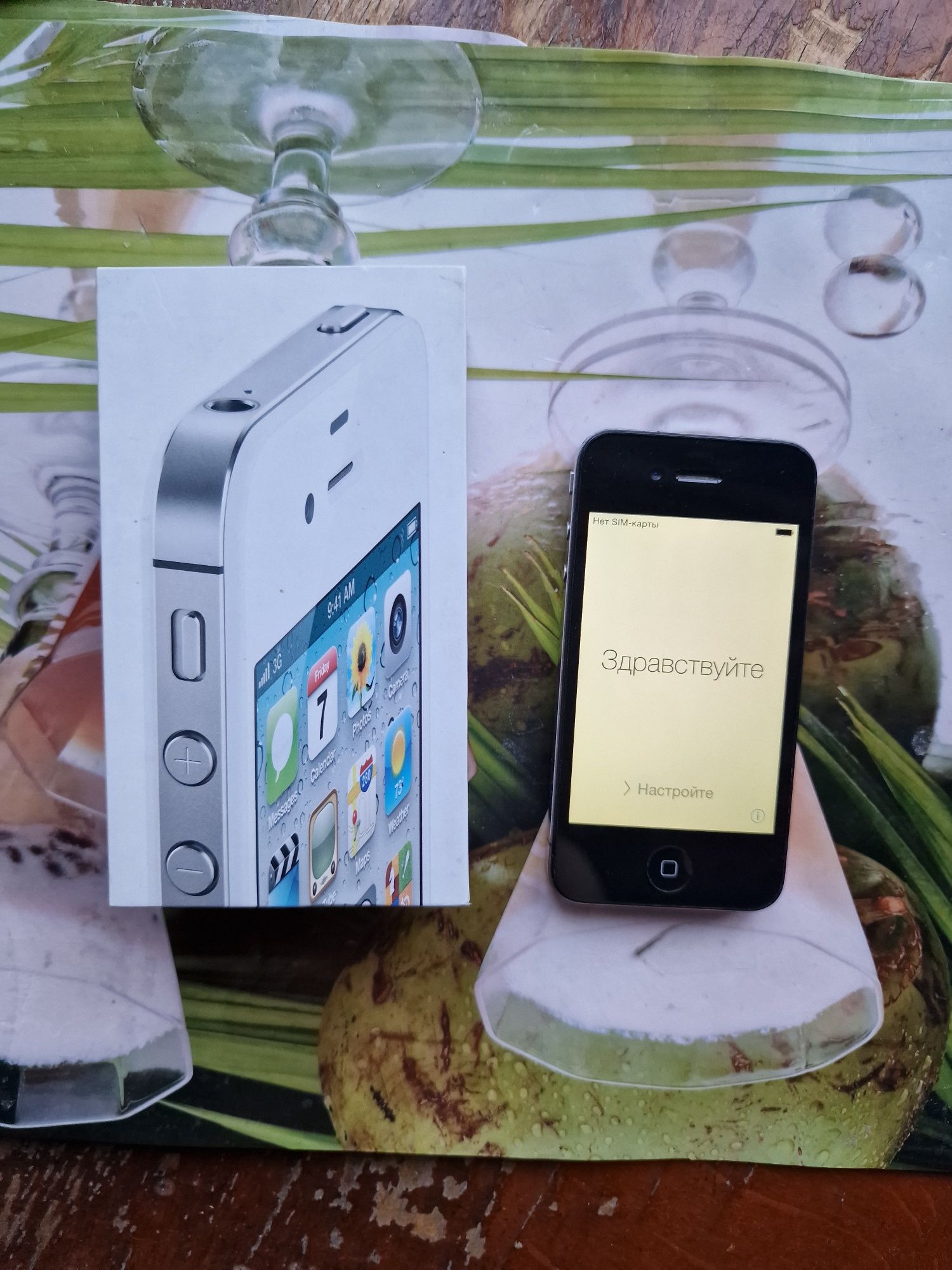Телефон Iphone 4s