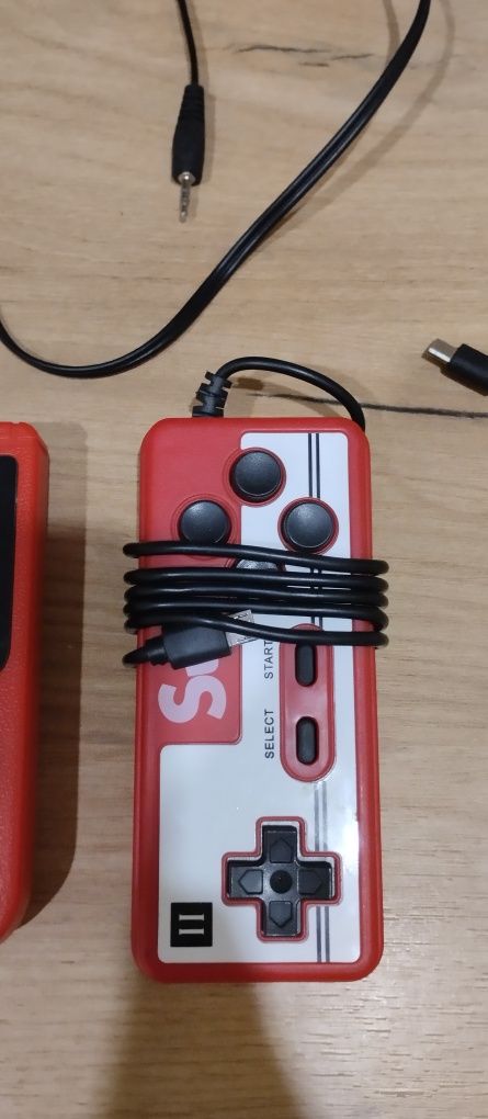 Продам портативную Приставку Sup 8 - Bit