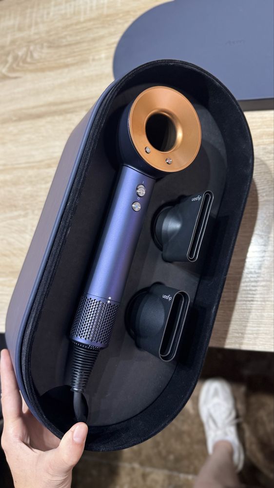 Фен Dyson HD15 новый