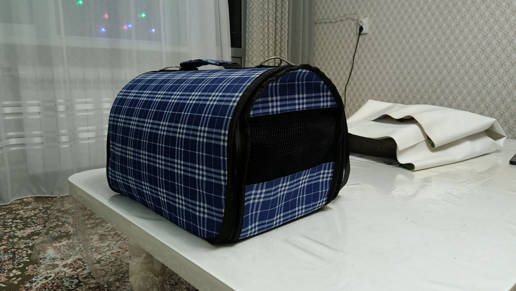Продам переноску для кошек