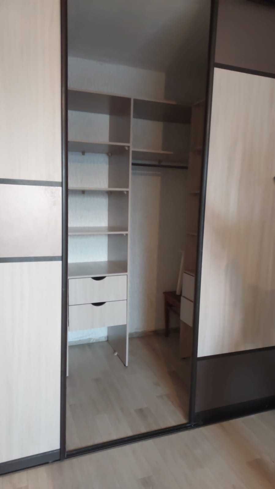 Продам 2к кв в панельном доме на среднем этаже!!!