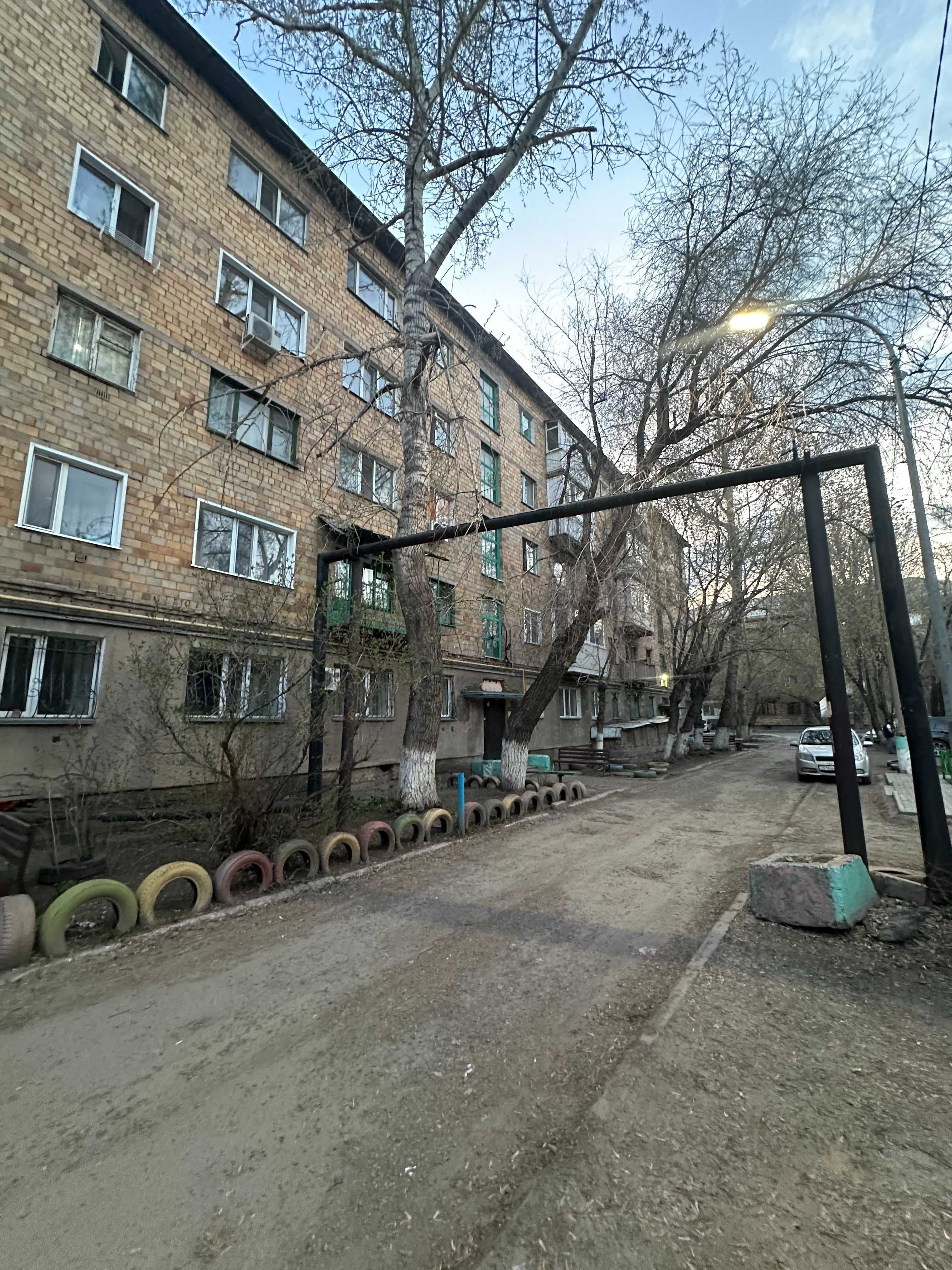 2-ком. Пичугина 250. Р-он 1000 мелочей. Кирпичный дом. Можно в ипотеку