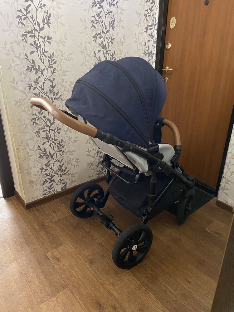 Срочно продам коляску Tutis Viva Life 2 в 1