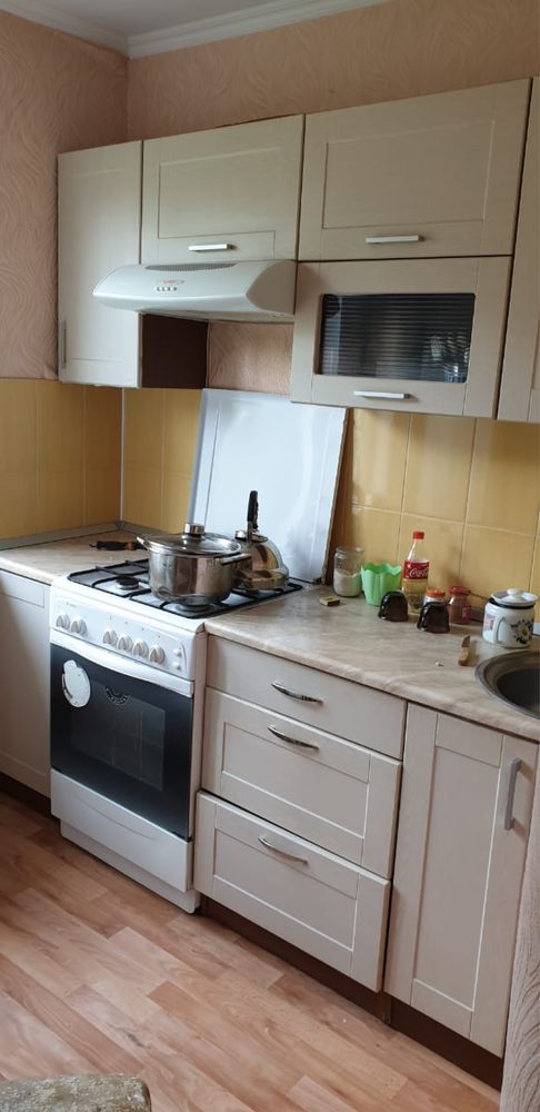 Продам 2х комн квартиру на Тюленина