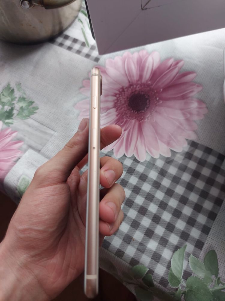 iPhone 8plus 256gb 100%akb
