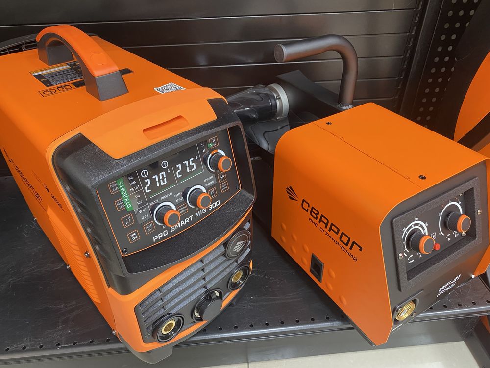 Сварочный полуавтомат Сварог MIG 300 PRO SMART
