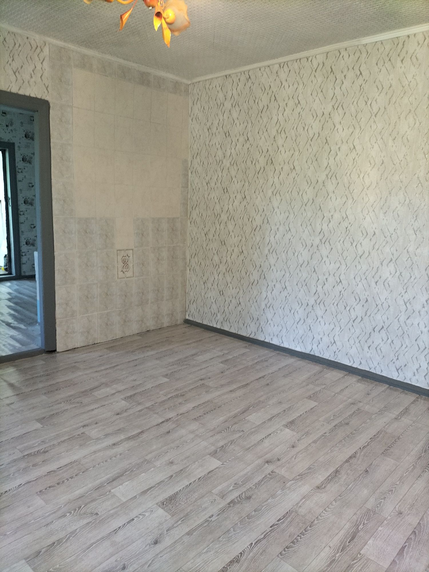 Продам часть дома в центре п.Восточного!