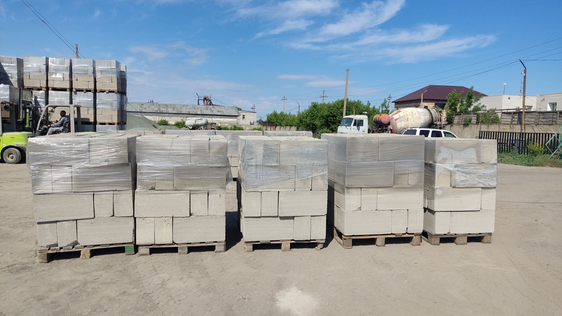 Газоблок кирпич Д700 армированный пропаренный г Павлодар