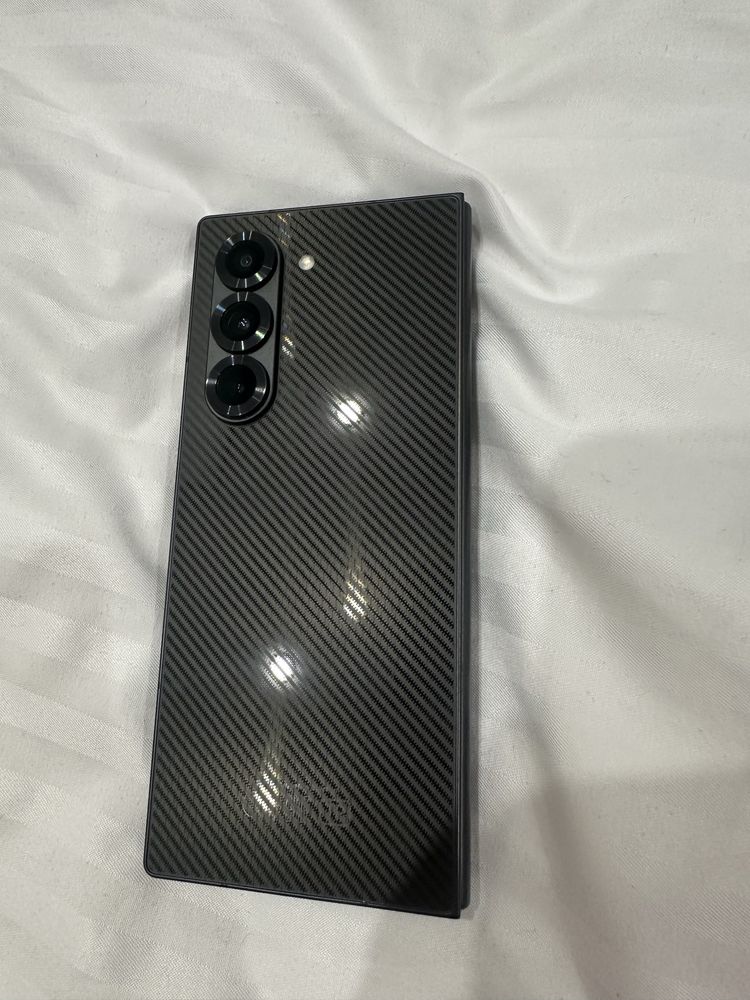 Эклюзив Продам самунг z fold 6 512GB экслюзив Карбон