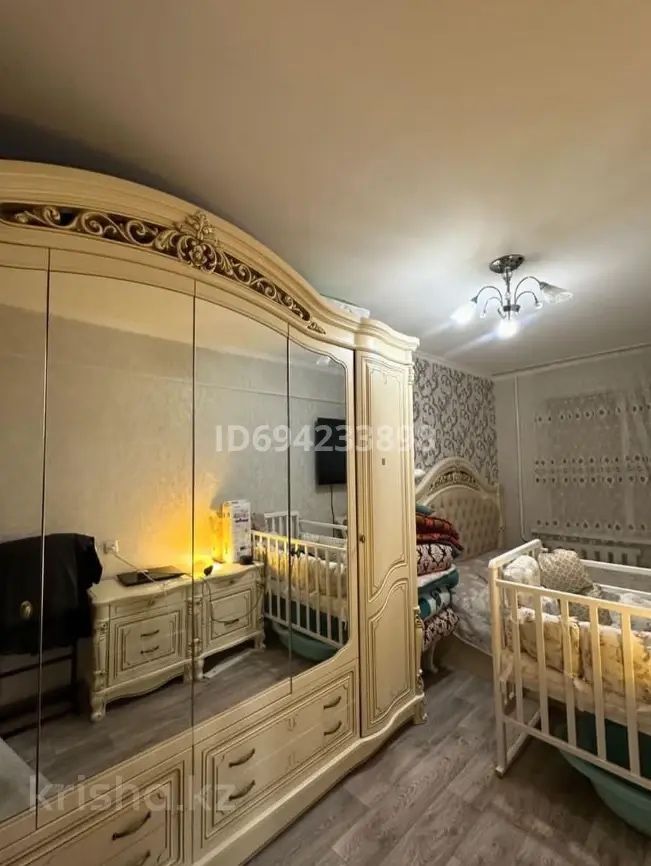 Продам квартиру 4 комнатную