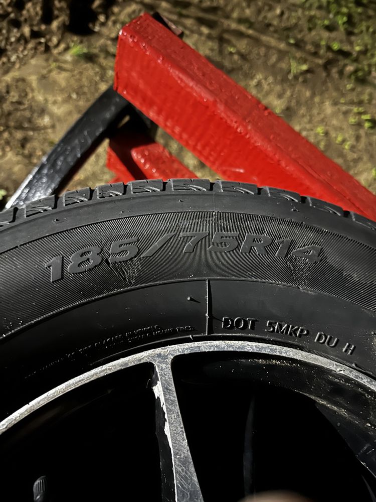 Продам диски с шинами