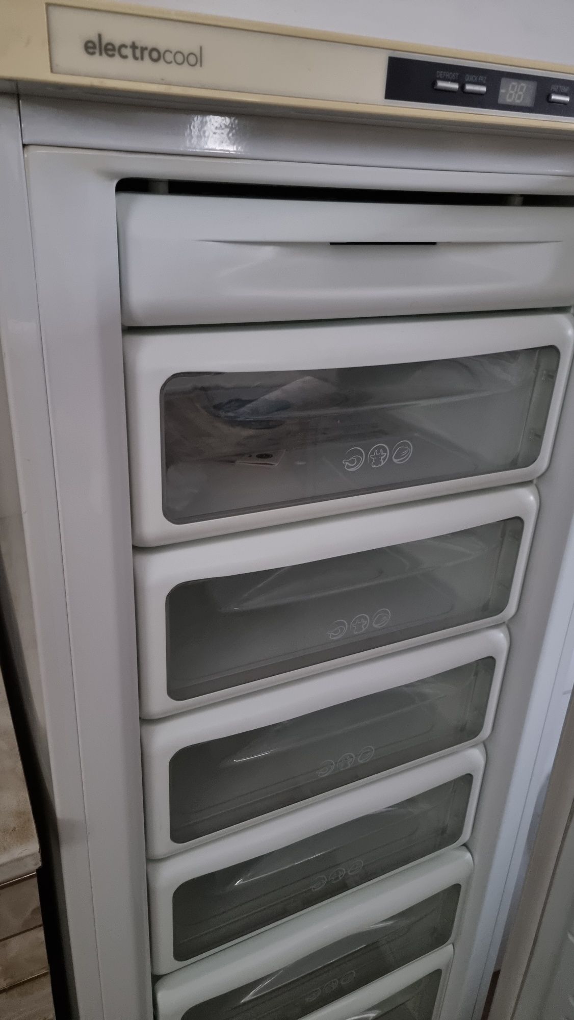 Морозильник lG в отличном состоянии