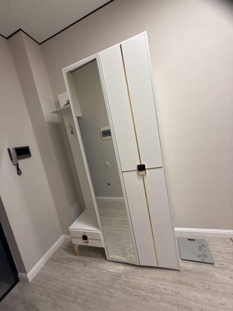 Прихожка белая 125х200