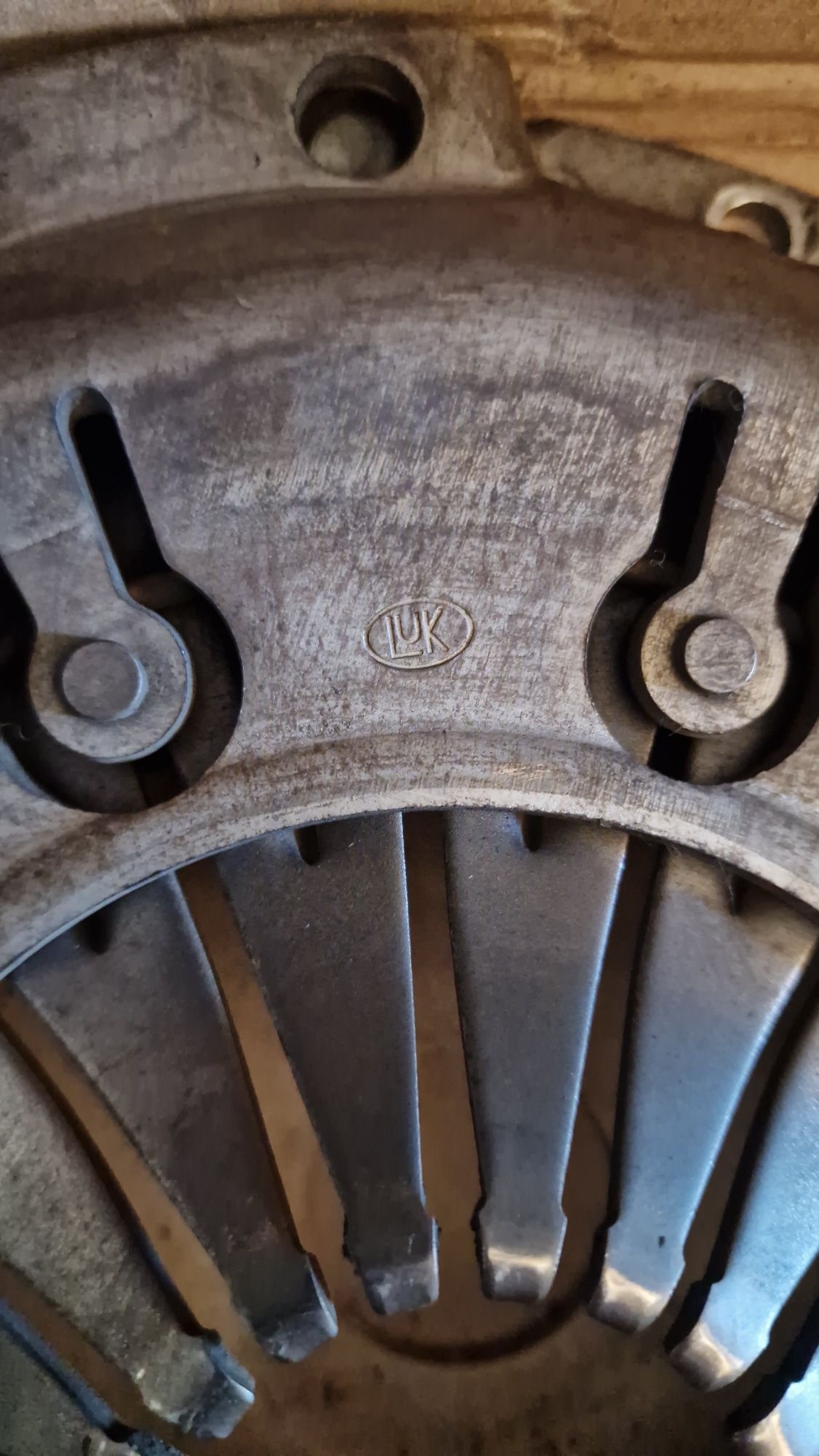 Комплект сцепления LUK, Audi C4, A4, AT, A8