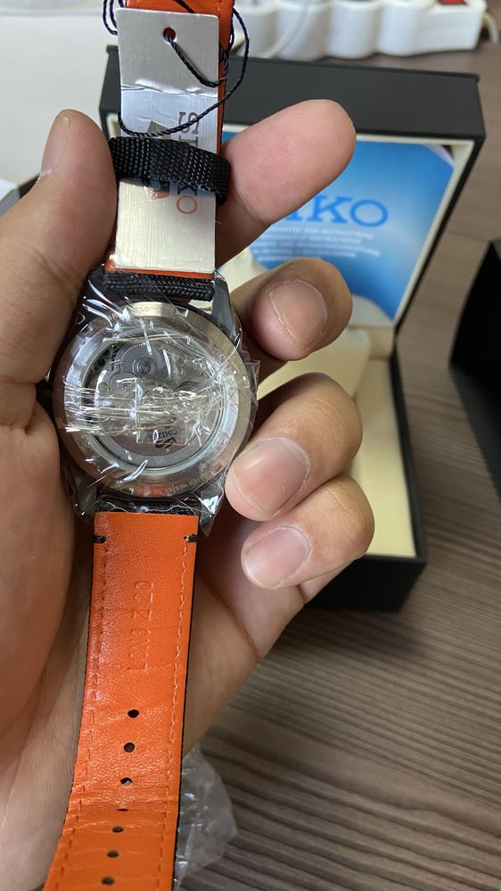 Часы Seiko 5 SRPH33K1 Field Watch — оригинал, отличное состояние!