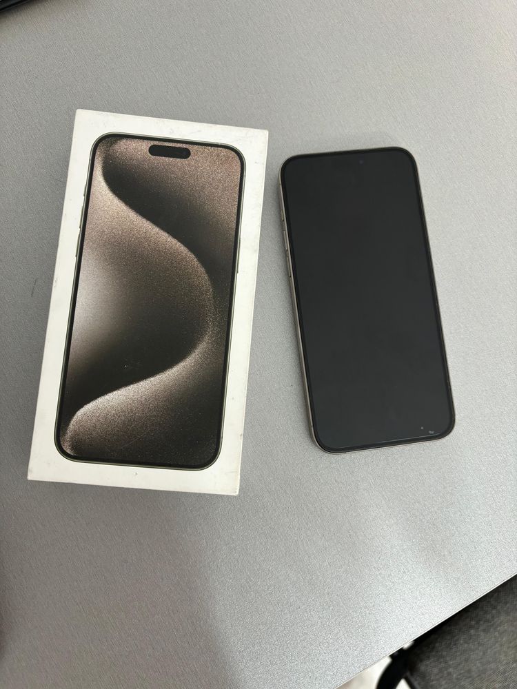 Apple iPhone 15 Pro Max 256 Gb серый б/у