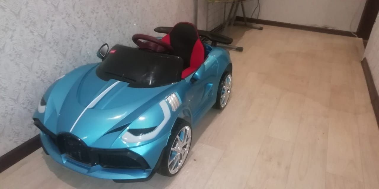 ПРОДАМ детскую  машину