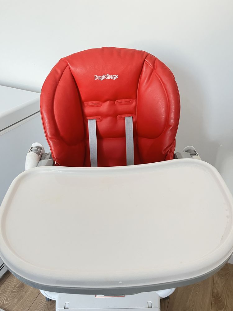 Продам стульчик Peg-Perego Tatamia Follow Me Fragola
