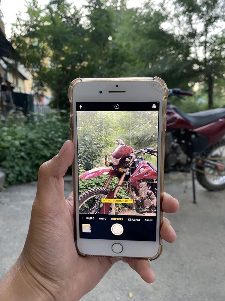 IPhone 8 plus 64GB