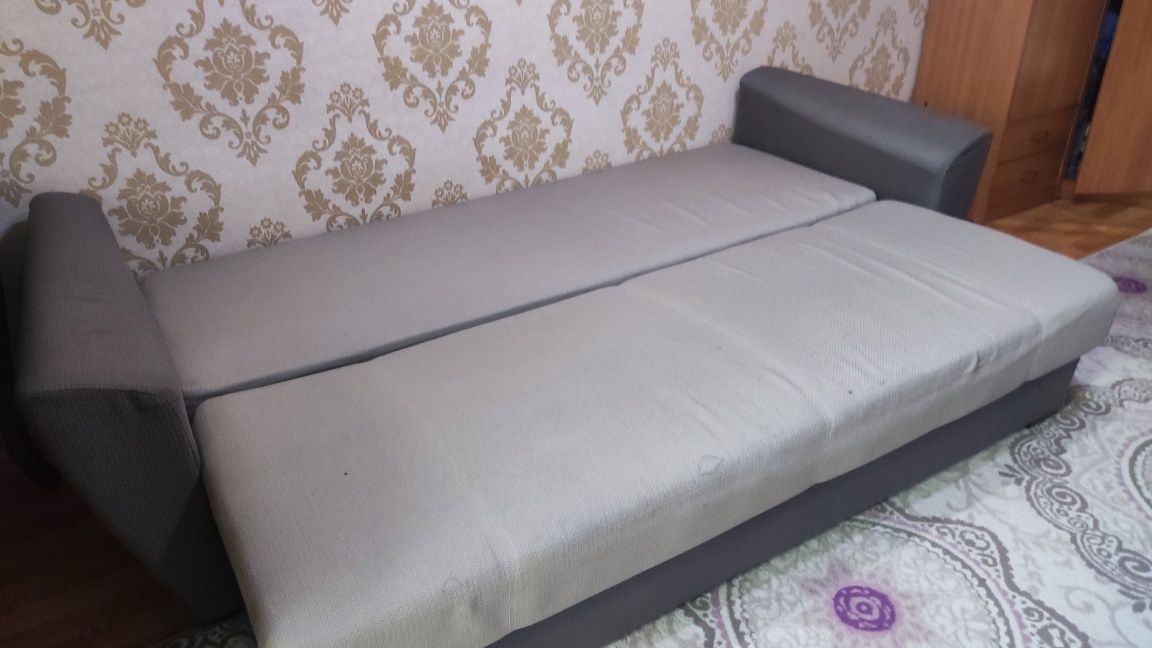 Продаем диван раскладной