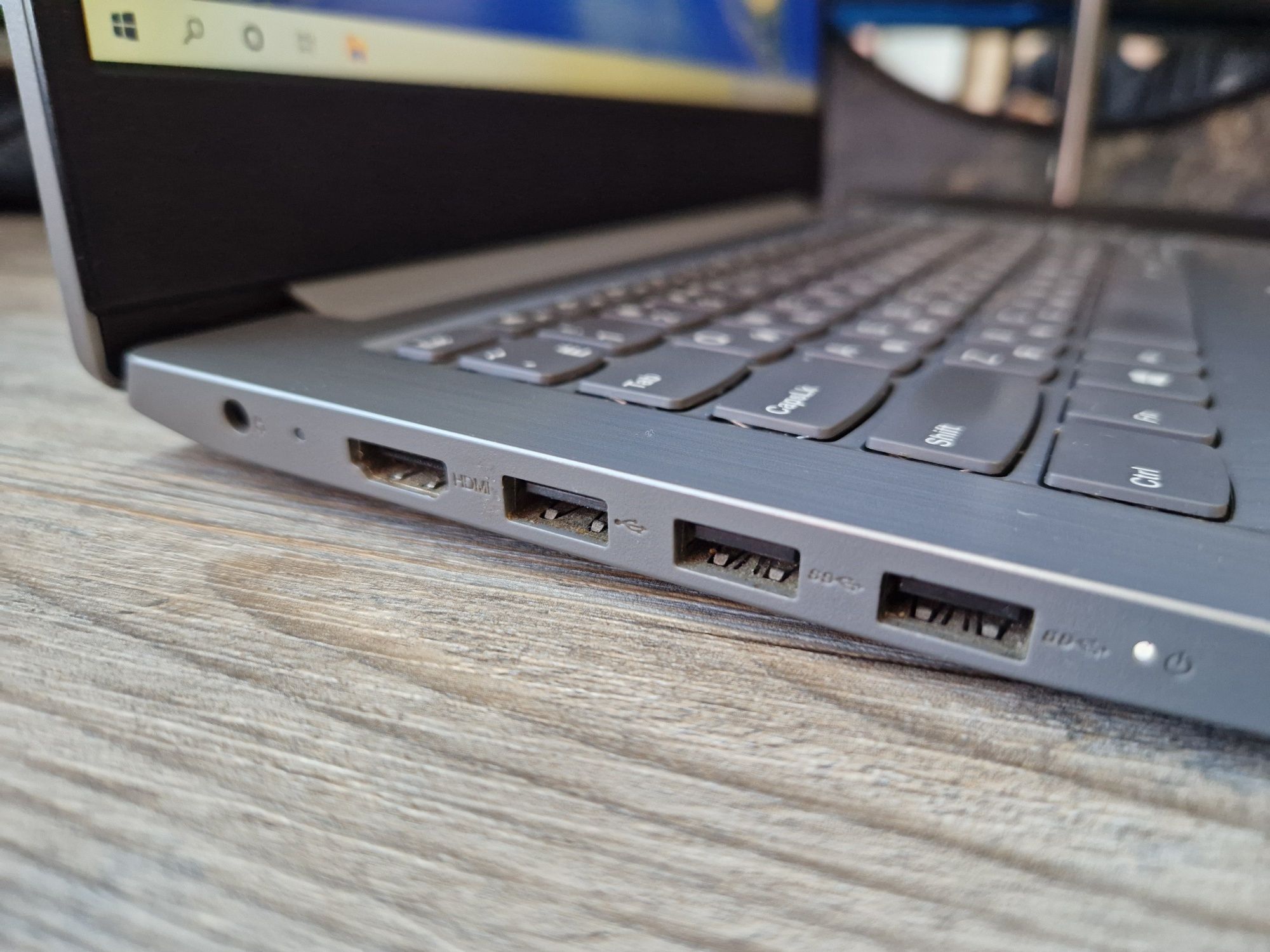 Ноутбук Lenovo Corei3 модель idiapad3 14IIL05