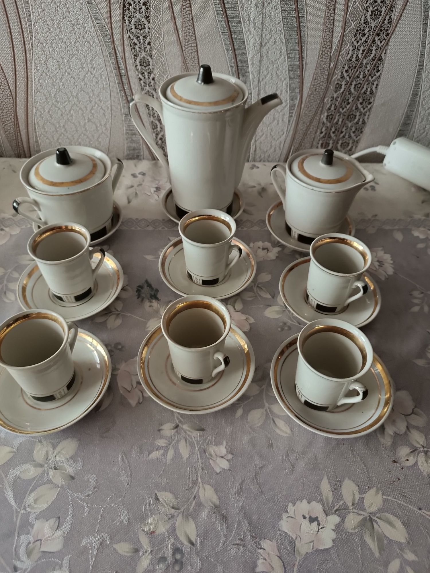 Кофейный сервиз белый