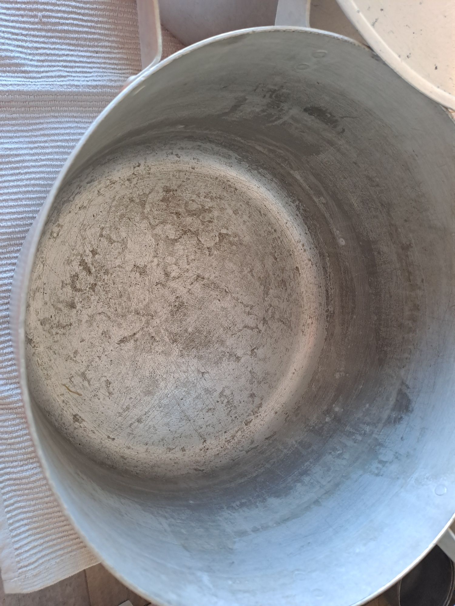 Продам Советские кастрюли .