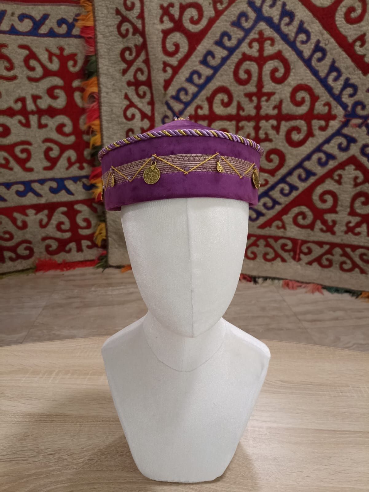 Тақиялар сатылымда