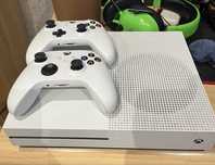 Xbox one s в отличном состояние