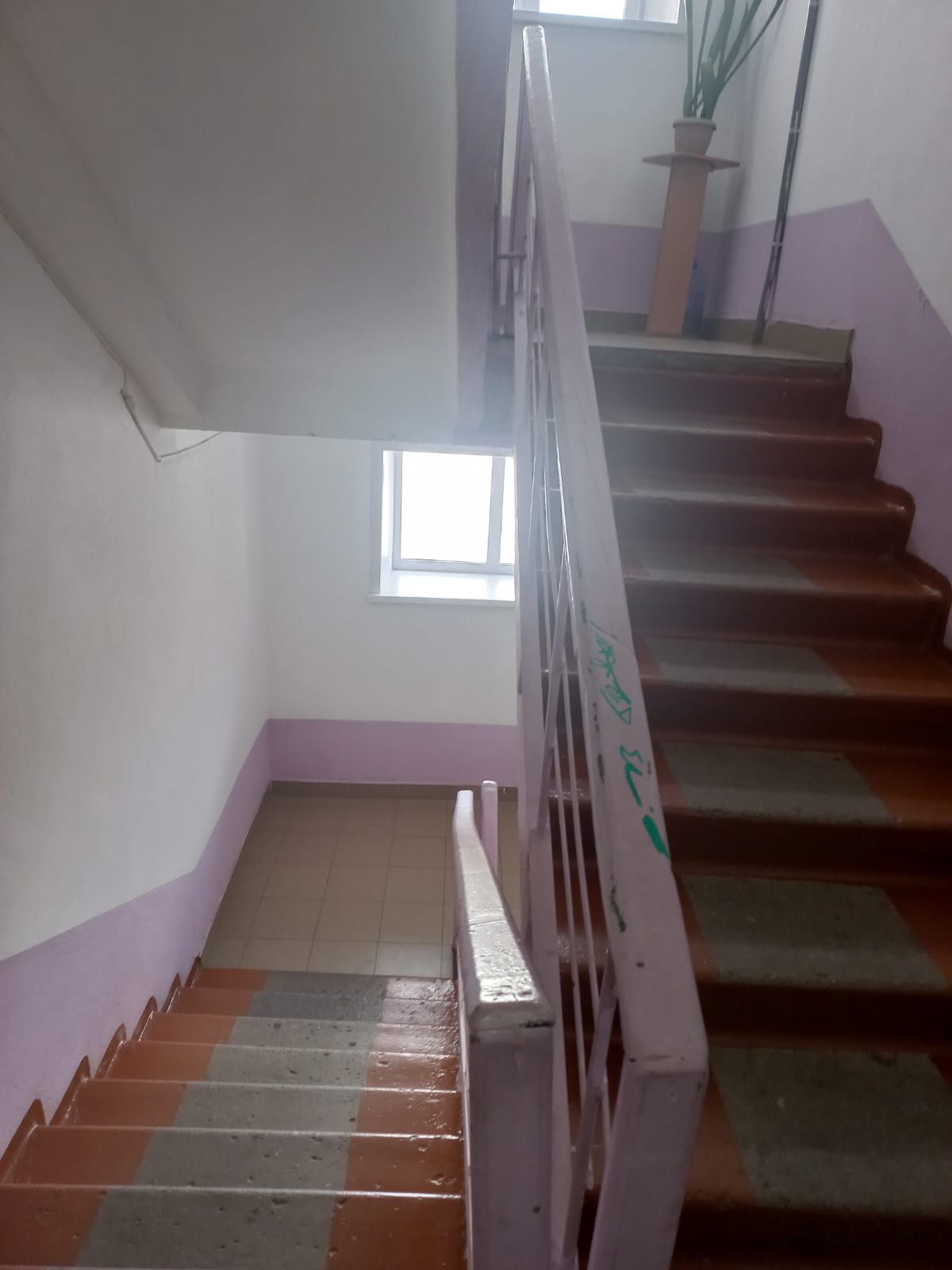 Продам двухкомнатную квартиру  в центре