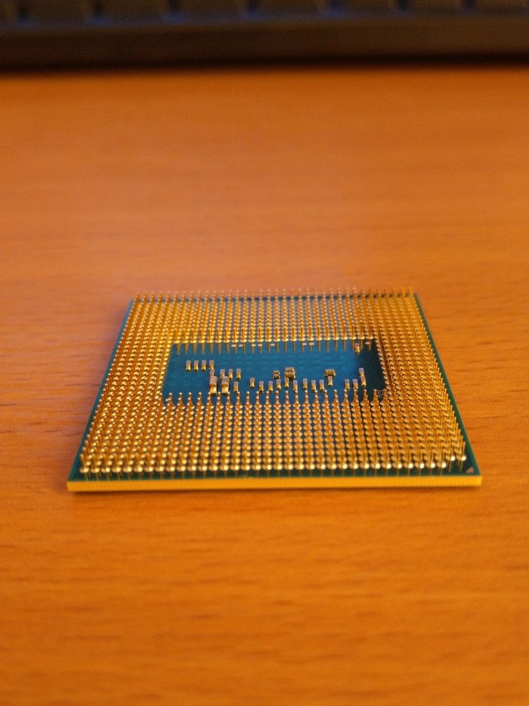 Процессор(камень) для ноутбука i7 4702mq 4/8, i5 3210M 2/4