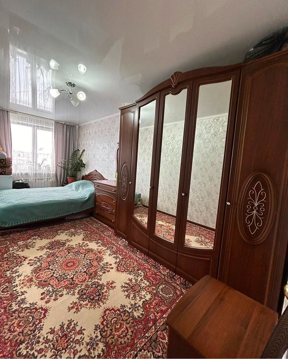 Продам 2 ком кв 46 м2 в районе универмаг