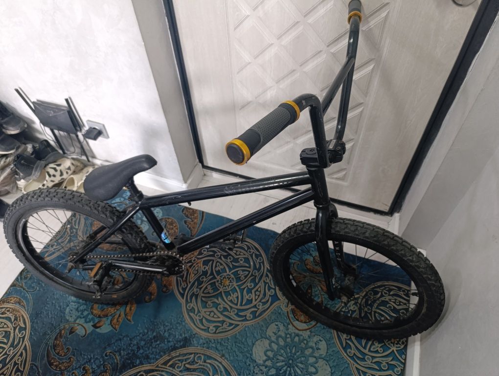 Трюковой велосипед BMX KINK