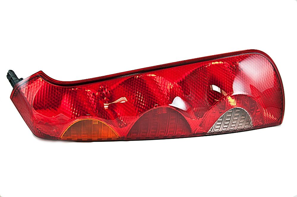 Запчасти фонари оптика NISSAN NOTE E11 05-12 оригинал привозные